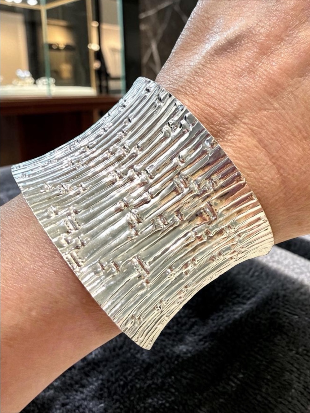 Signed SXI Italy 925 Sterling Silver Cuff Bracelet  (27.7grams)